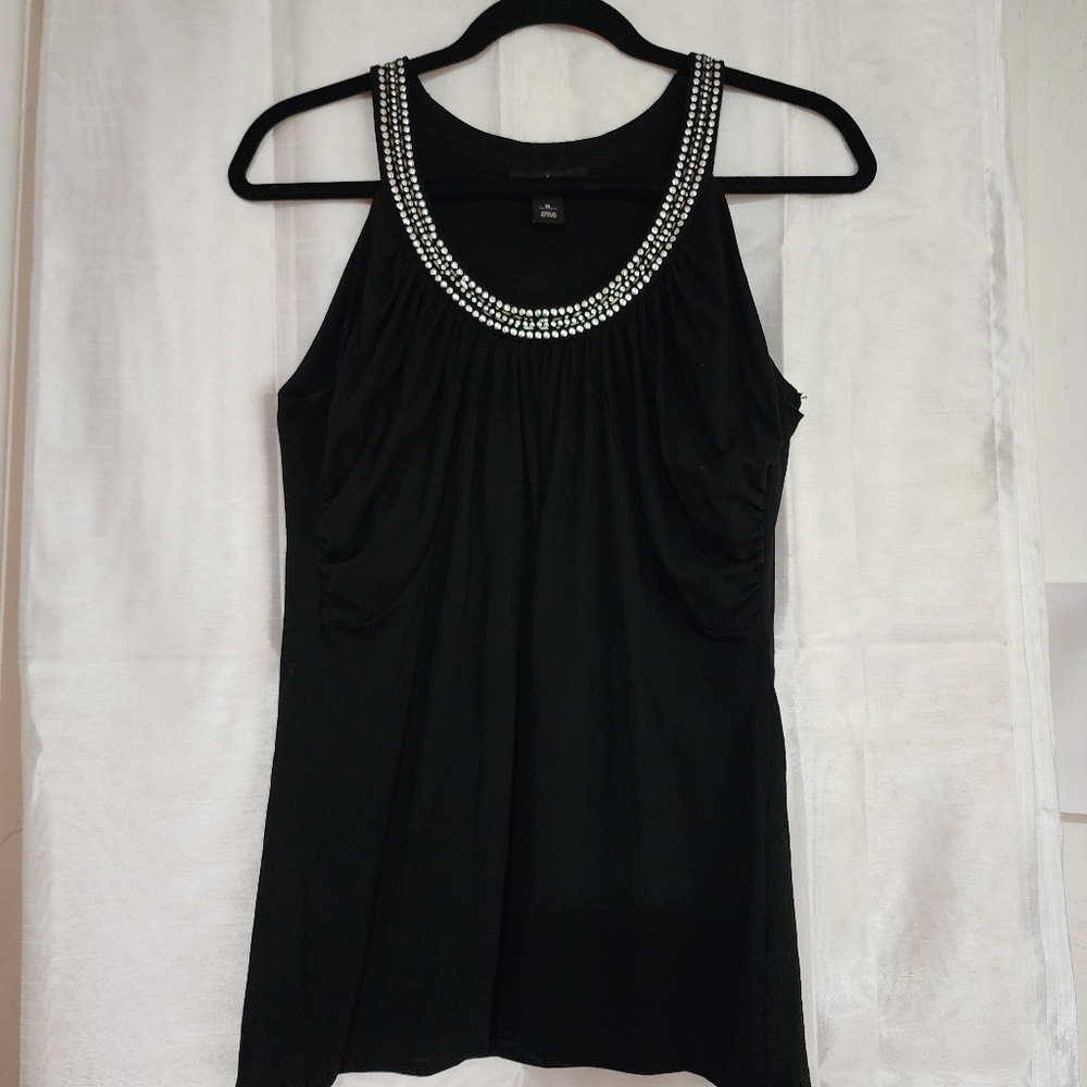 Black sleeve less blouse